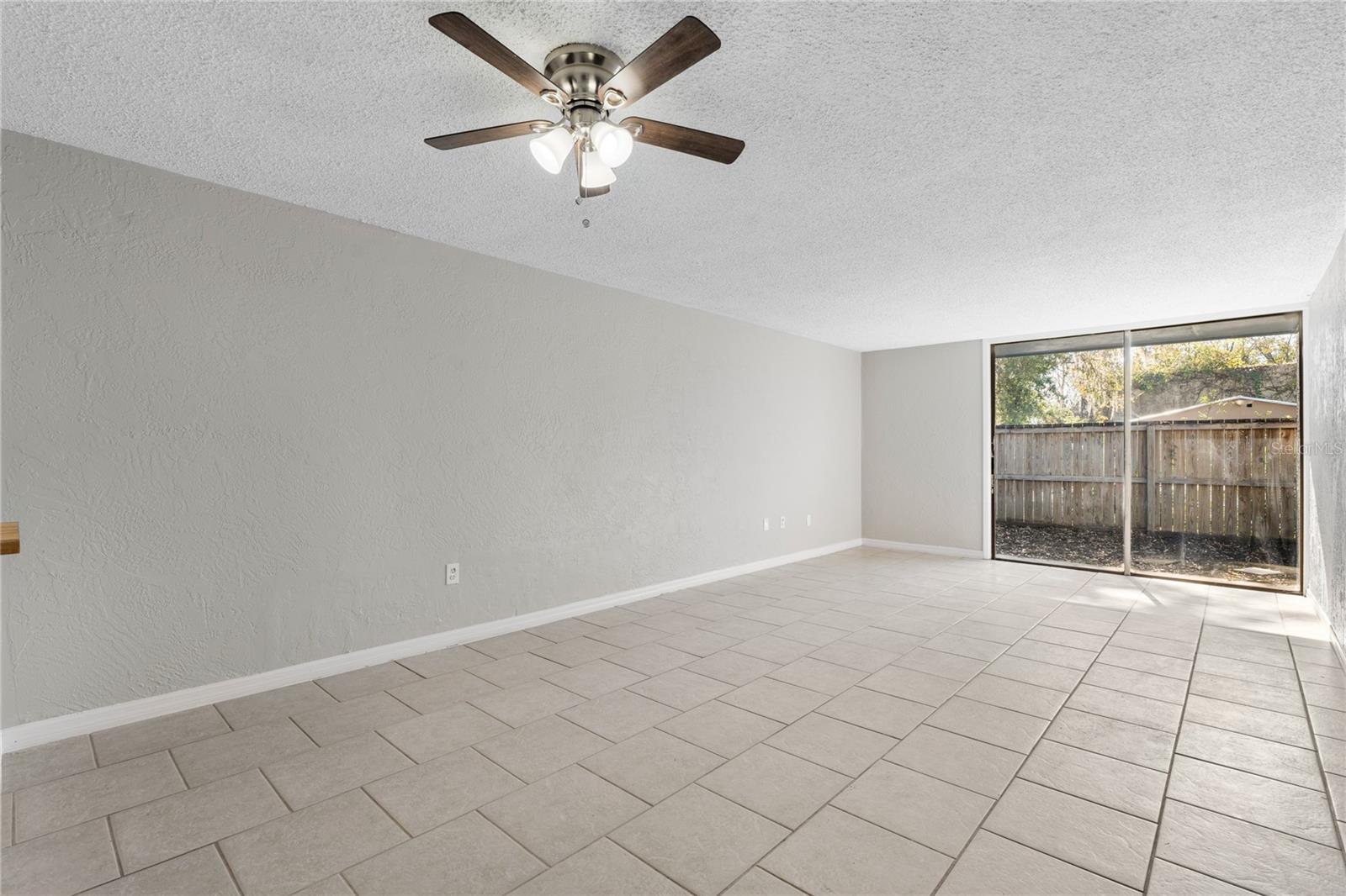 Image 7 of 18 For 715 75 Street 104