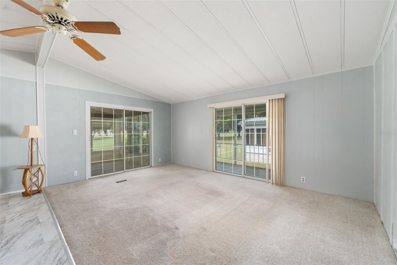 Image 4 of 34 For 14233 Rialto Avenue