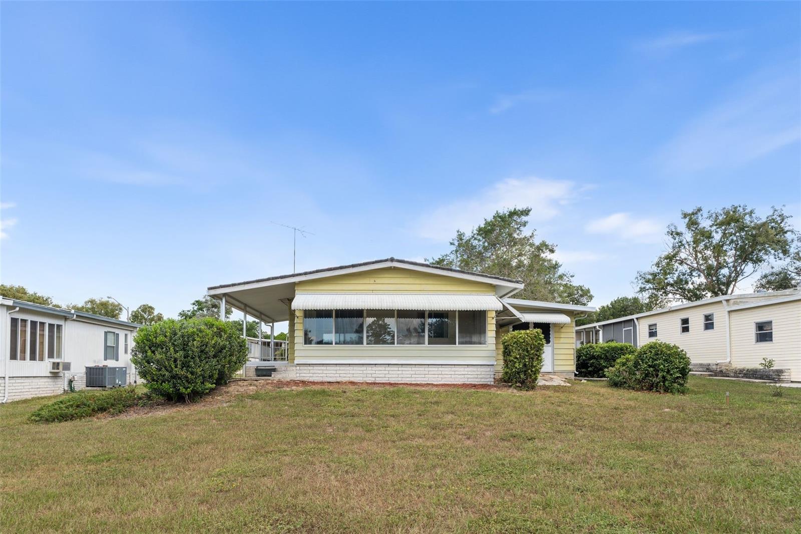 Image 8 of 34 For 14233 Rialto Avenue