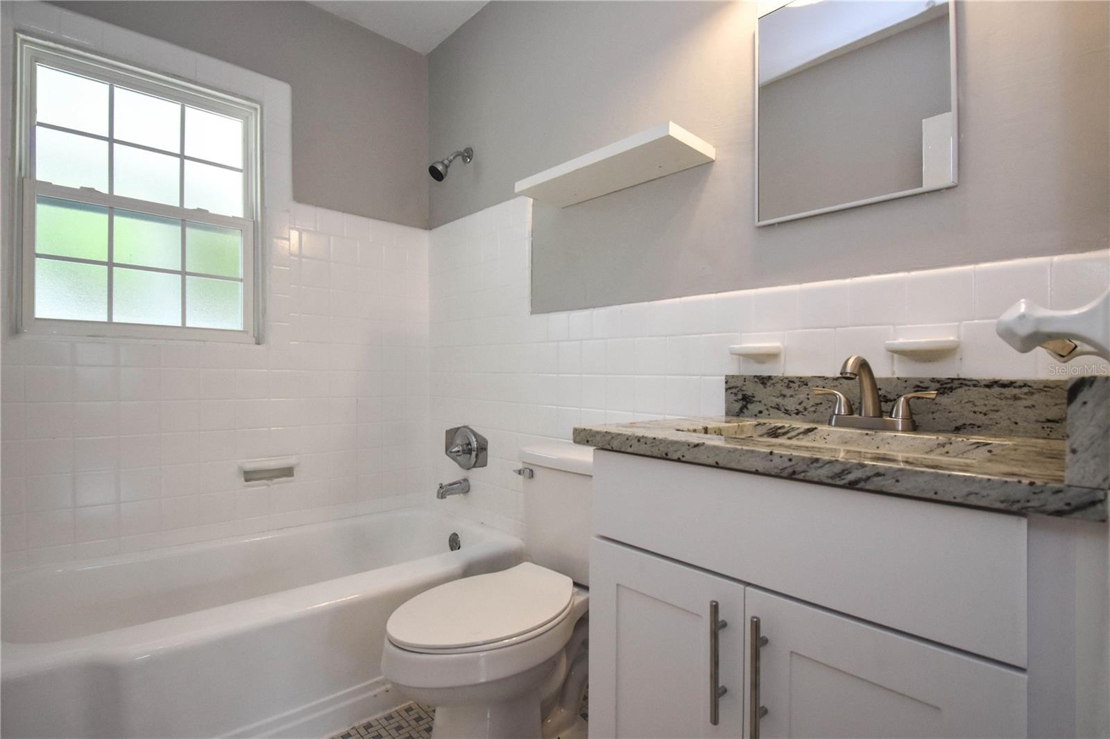 Image 11 of 12 For 1028 3rd Avenue