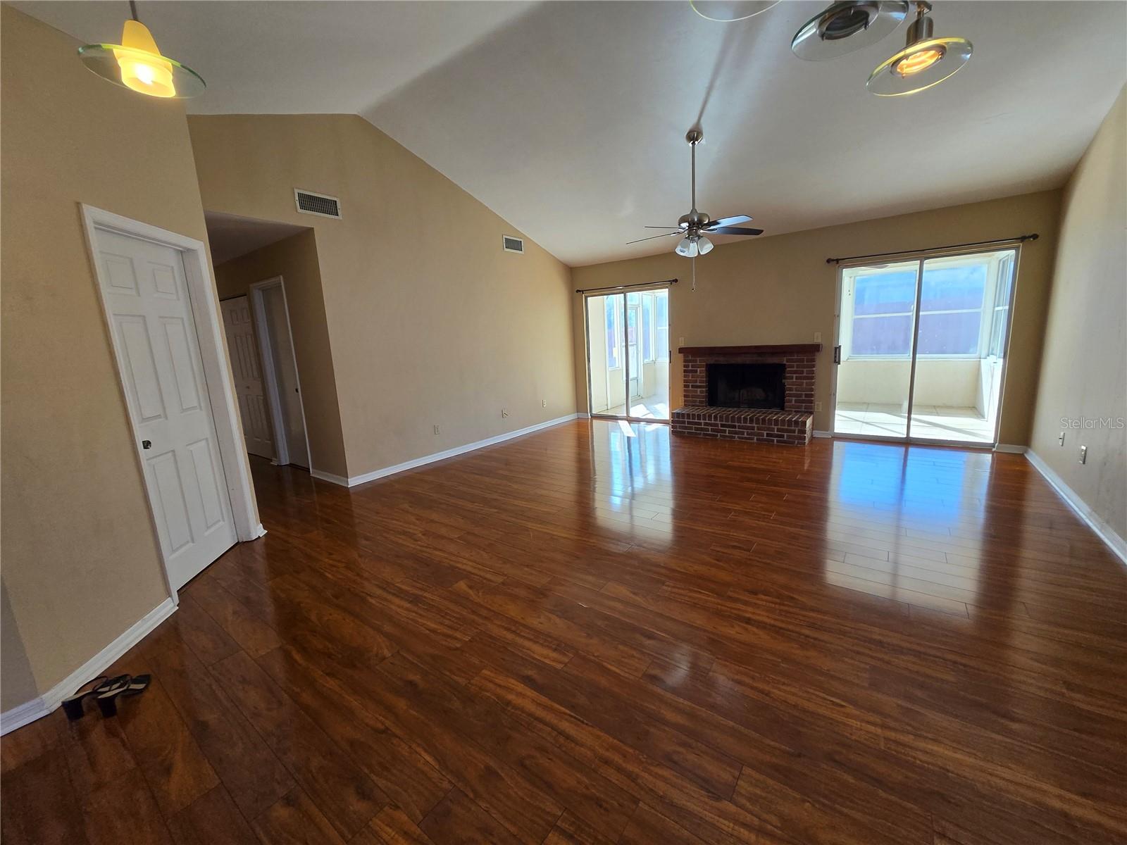 Image 10 of 41 For 8705 35th Lane