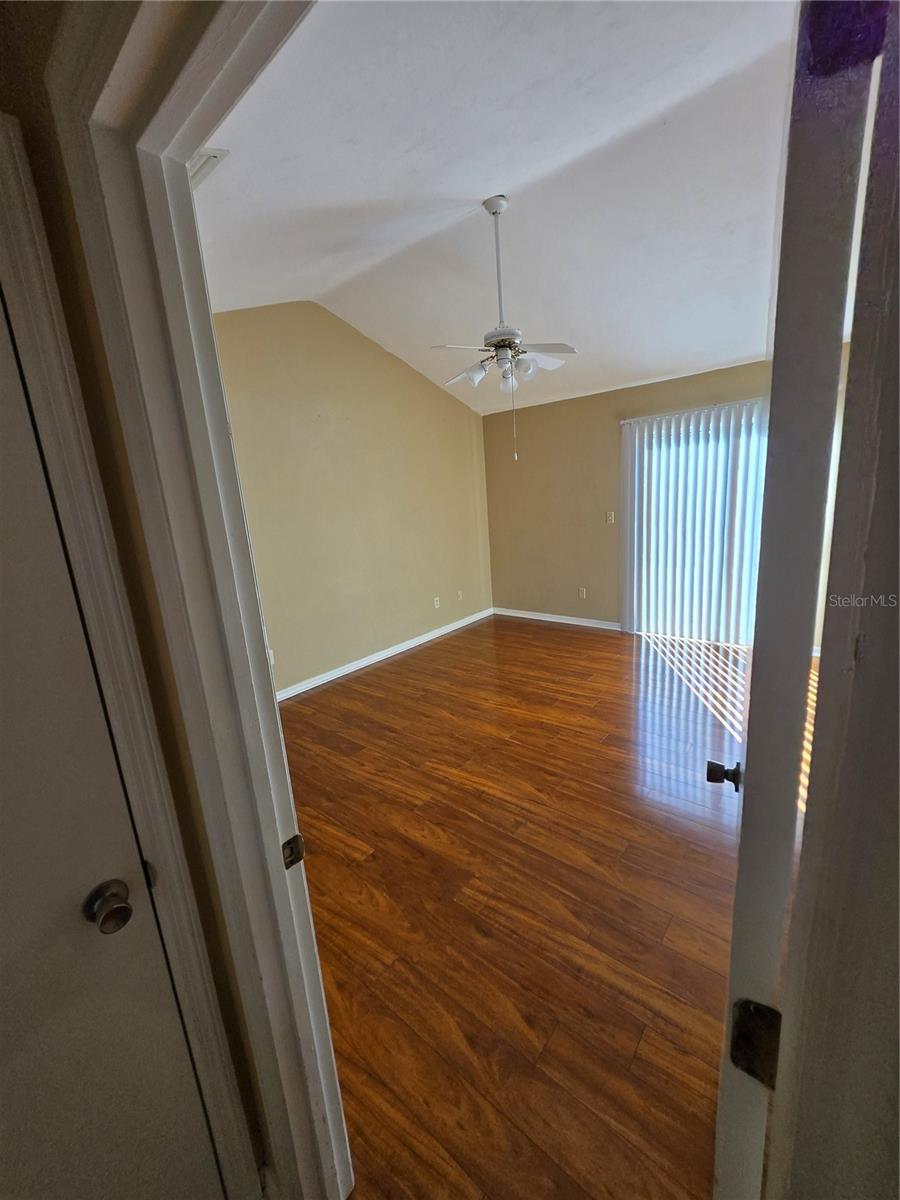 Image 14 of 41 For 8705 35th Lane