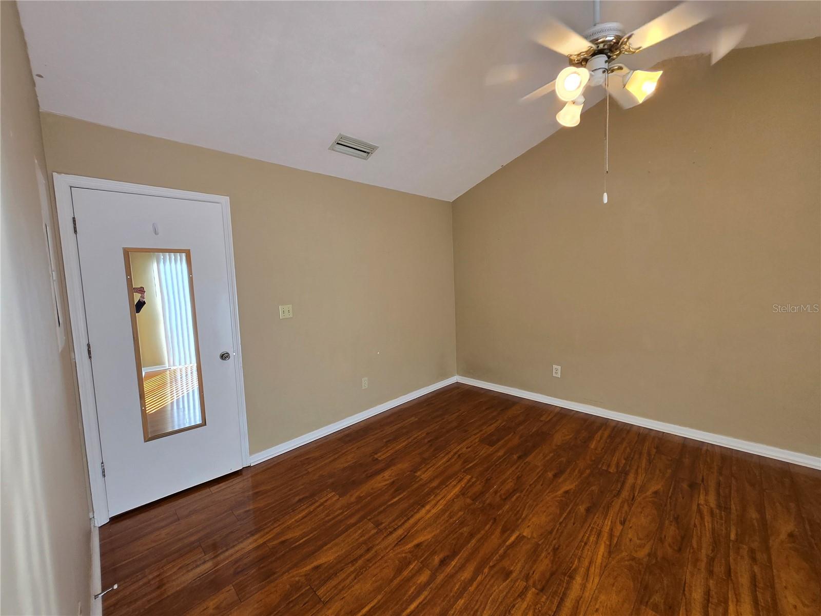 Image 15 of 41 For 8705 35th Lane