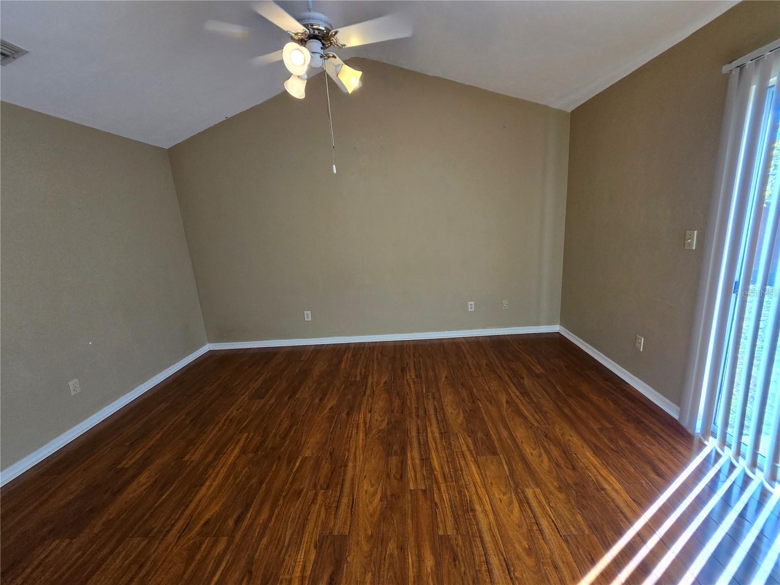 Image 16 of 41 For 8705 35th Lane