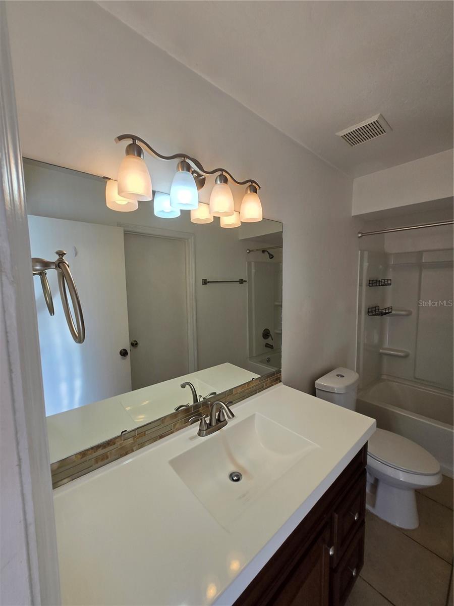 Image 17 of 41 For 8705 35th Lane