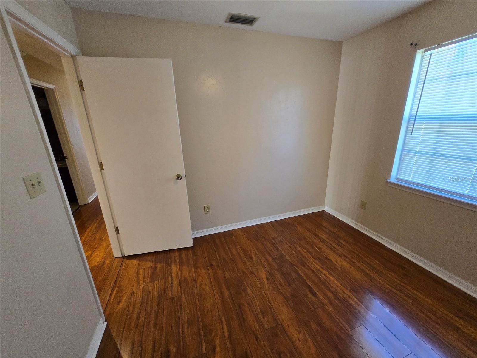 Image 29 of 41 For 8705 35th Lane