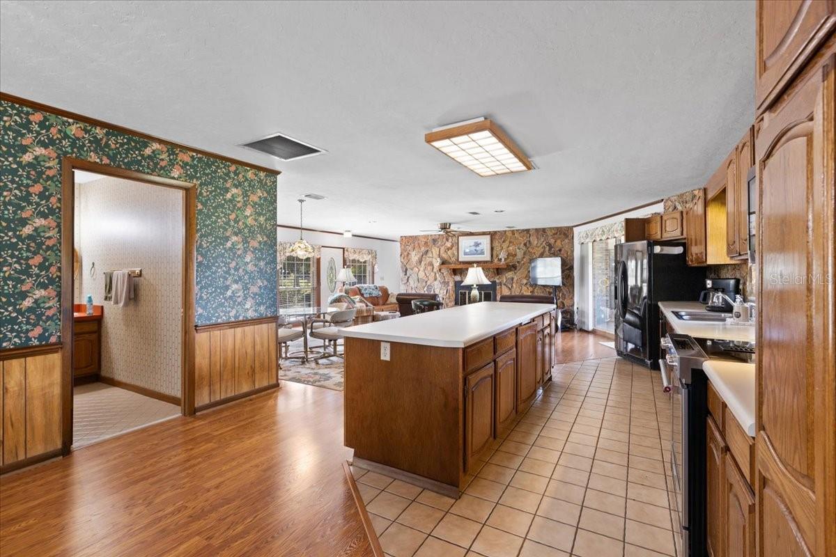 Image 12 of 67 For 7551 115th Street