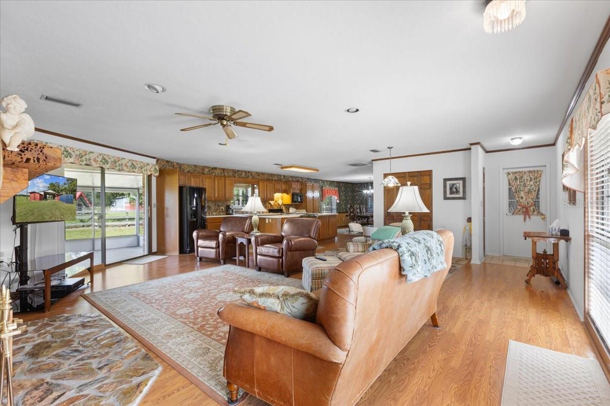 Image 3 of 67 For 7551 115th Street