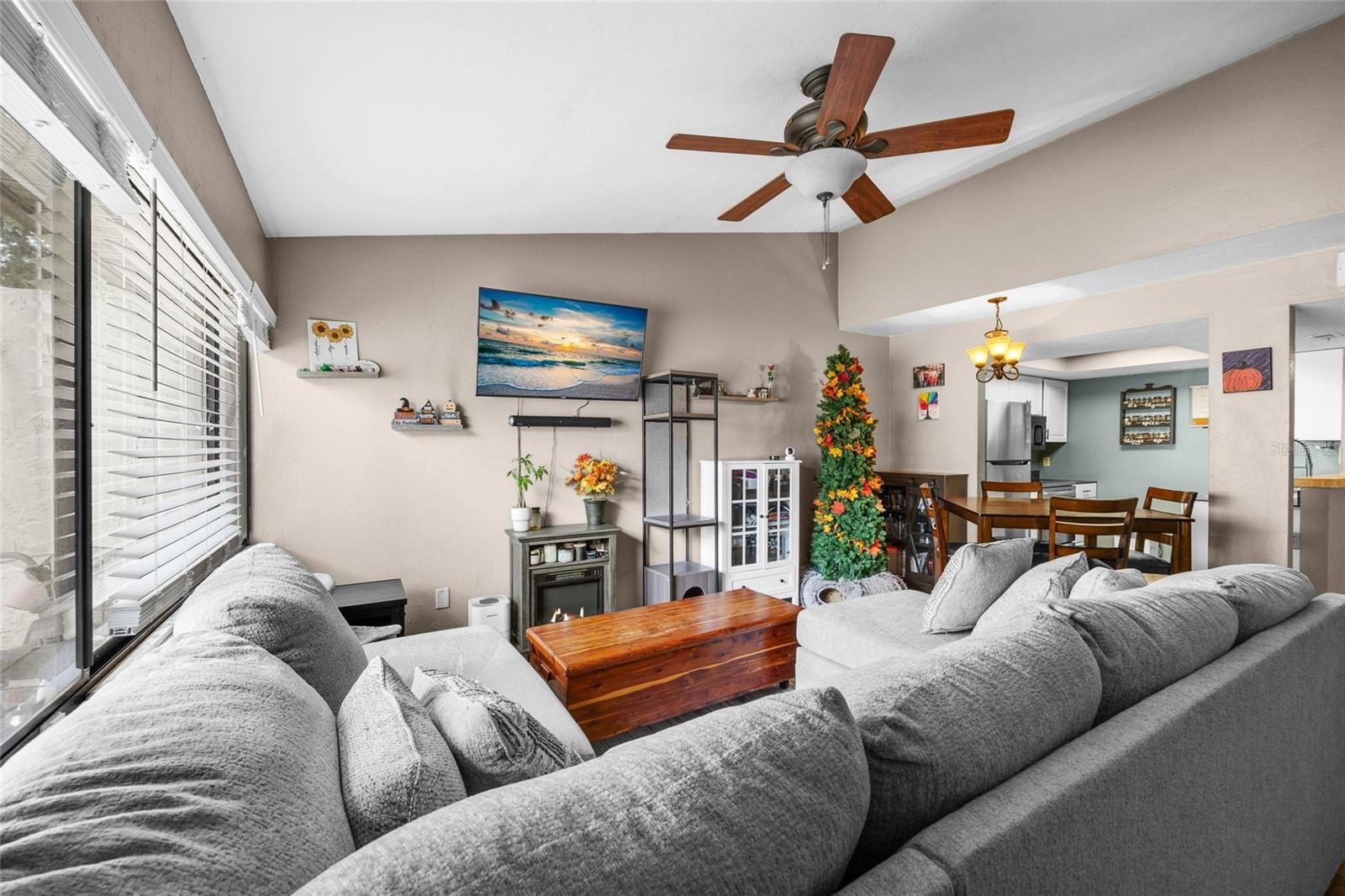 Image 5 of 21 For 2508 35th Place I51