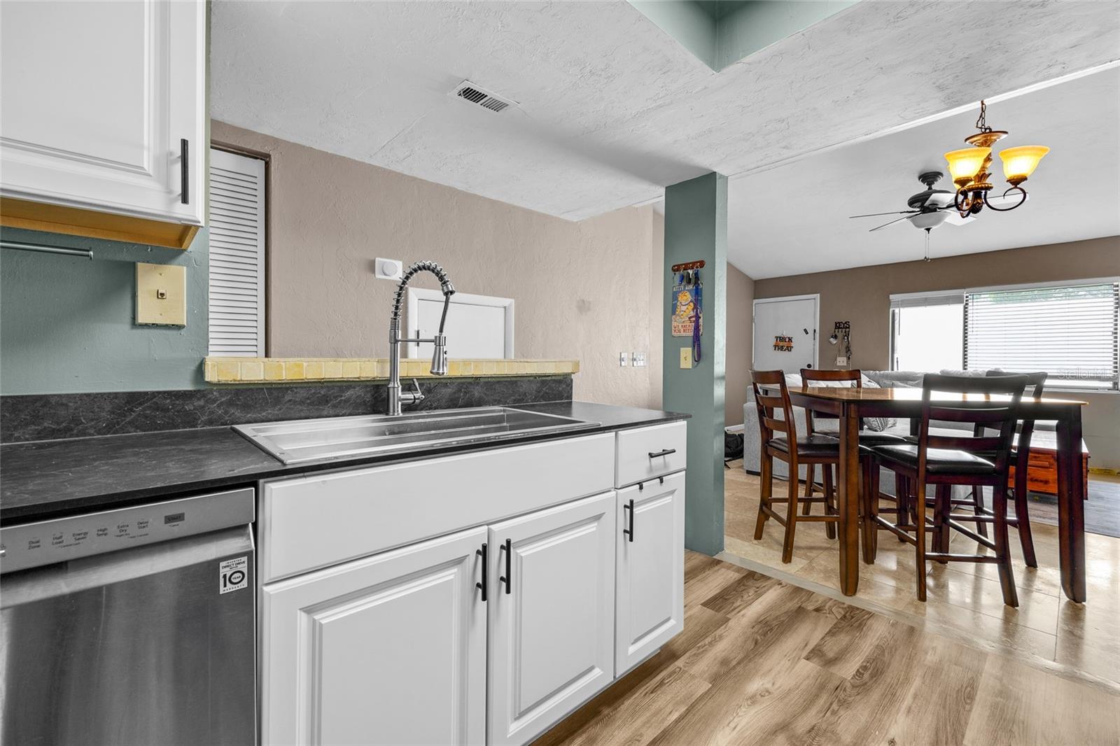 Image 8 of 21 For 2508 35th Place I51