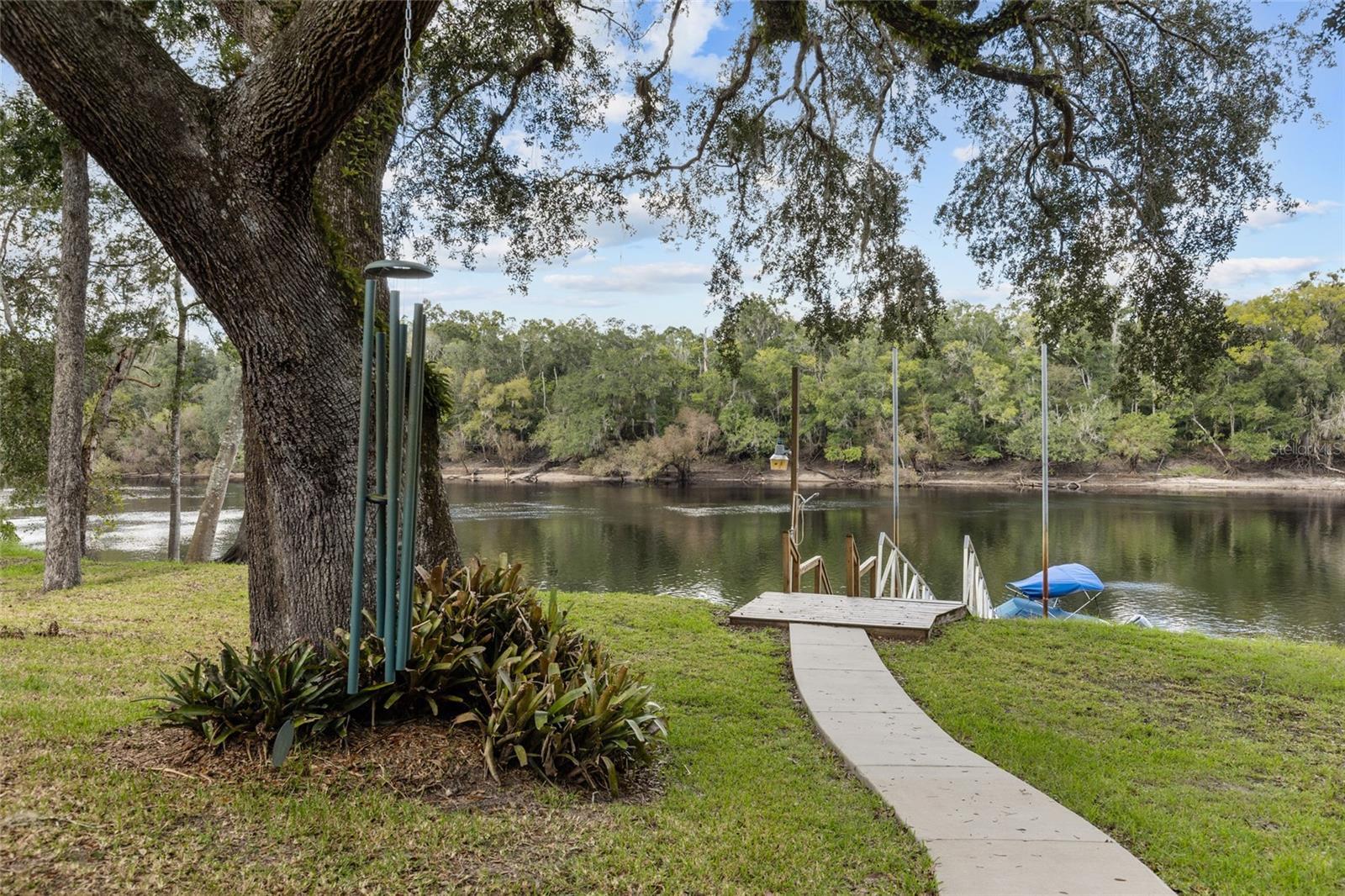 Image 2 of 47 For 1069 Suwannee Trail