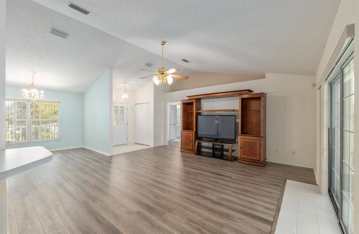 Image 20 of 54 For 5393 109th Place Road