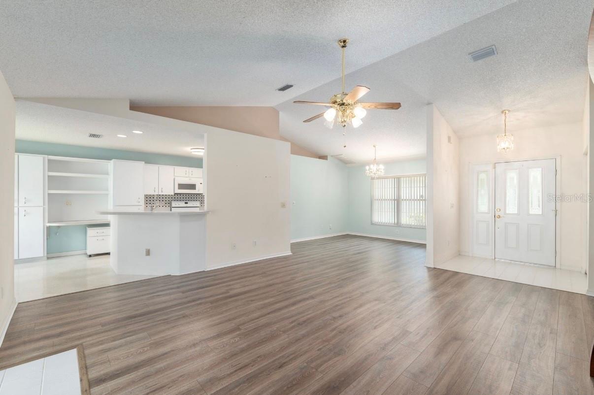 Image 8 of 54 For 5393 109th Place Road