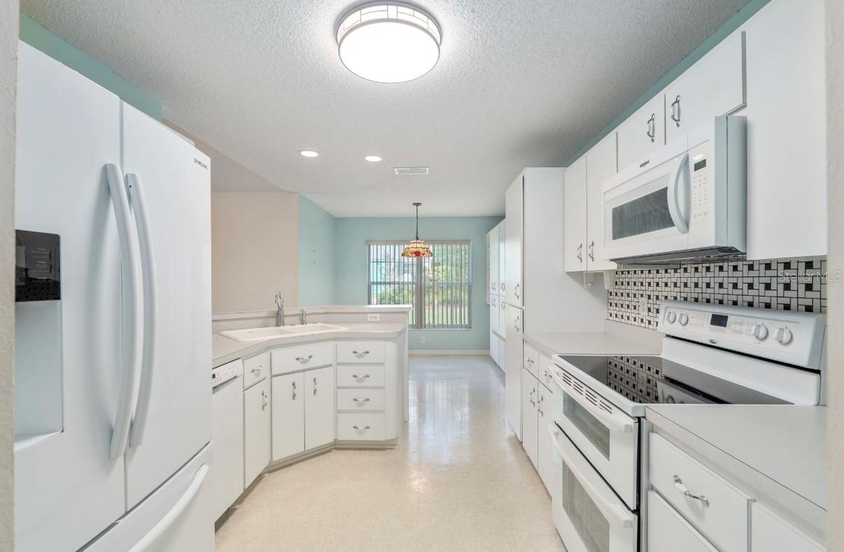 Image 9 of 54 For 5393 109th Place Road