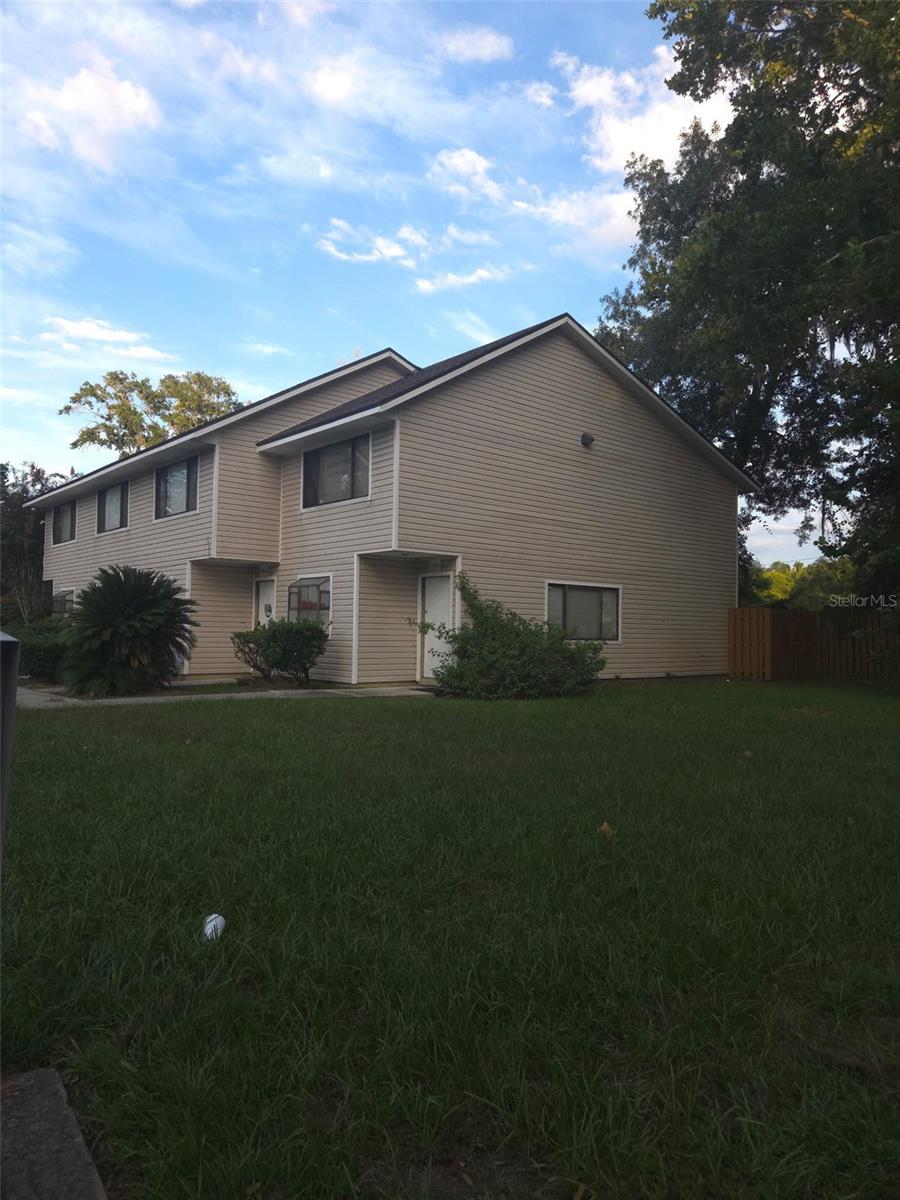 Image 2 of 11 For 841 60th Terrace