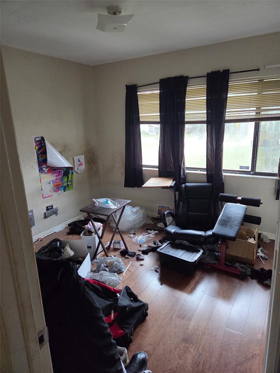 Image 6 of 11 For 841 60th Terrace