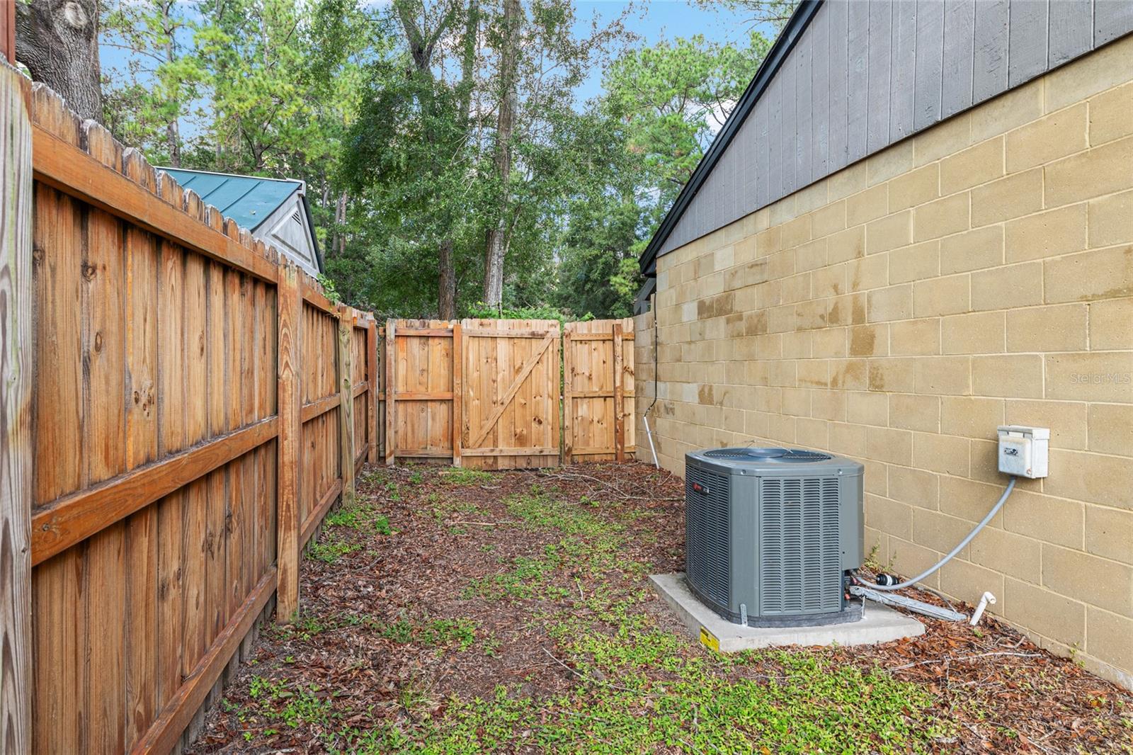 Image 33 of 37 For 6925 46th Avenue
