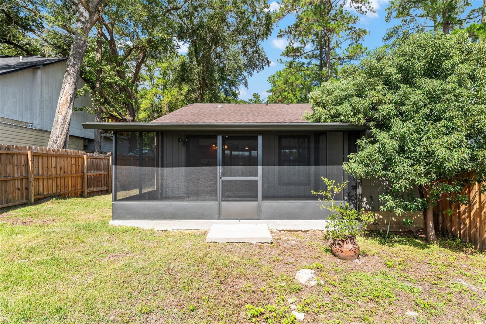Image 36 of 37 For 6925 46th Avenue