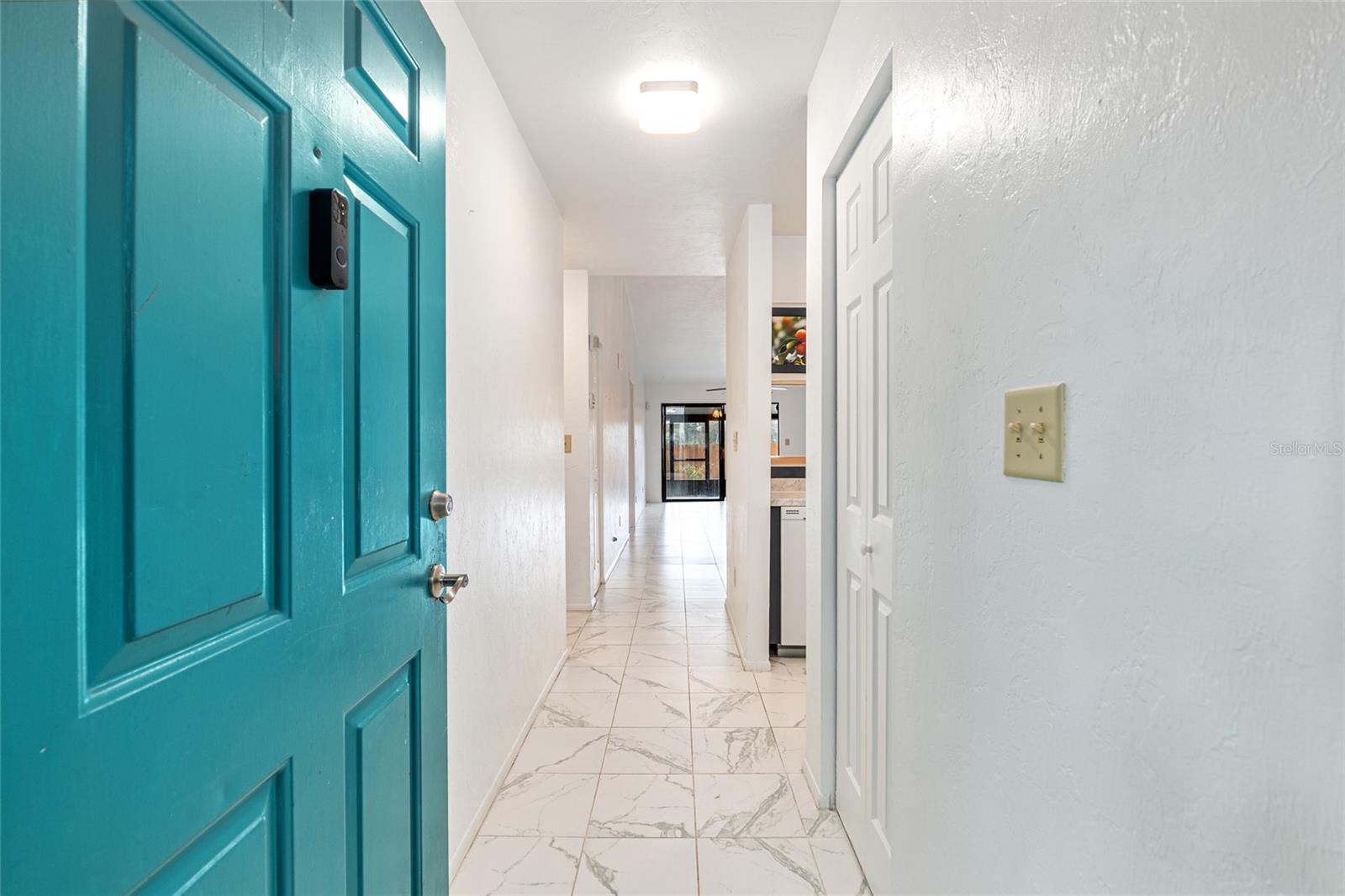 Image 6 of 37 For 6925 46th Avenue