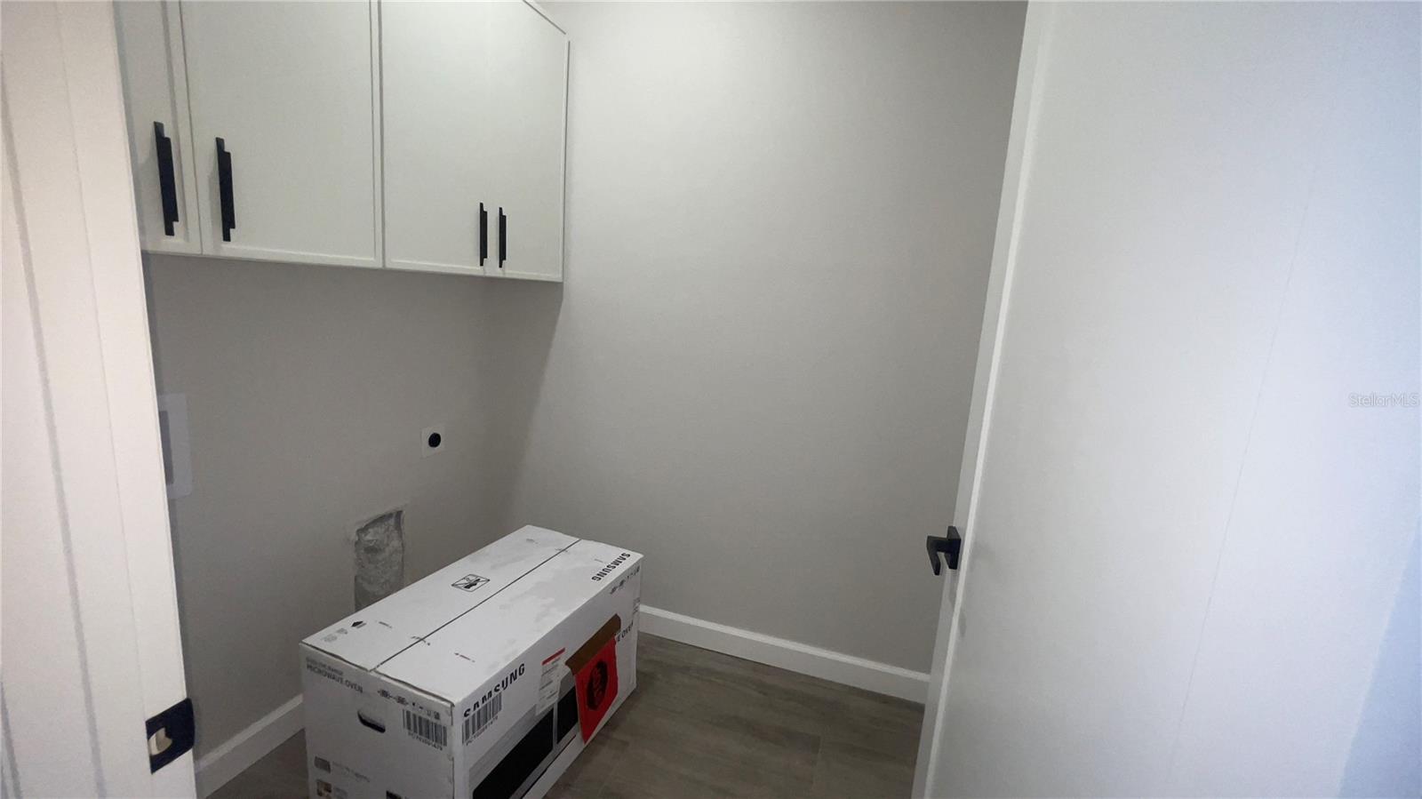 Image 11 of 17 For 11390 92nd Court