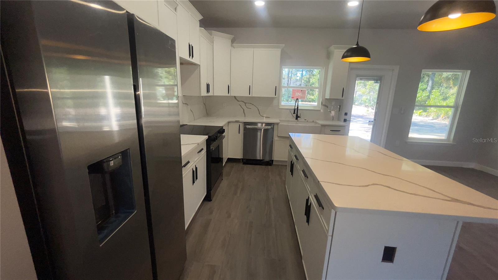 Image 6 of 17 For 11390 92nd Court