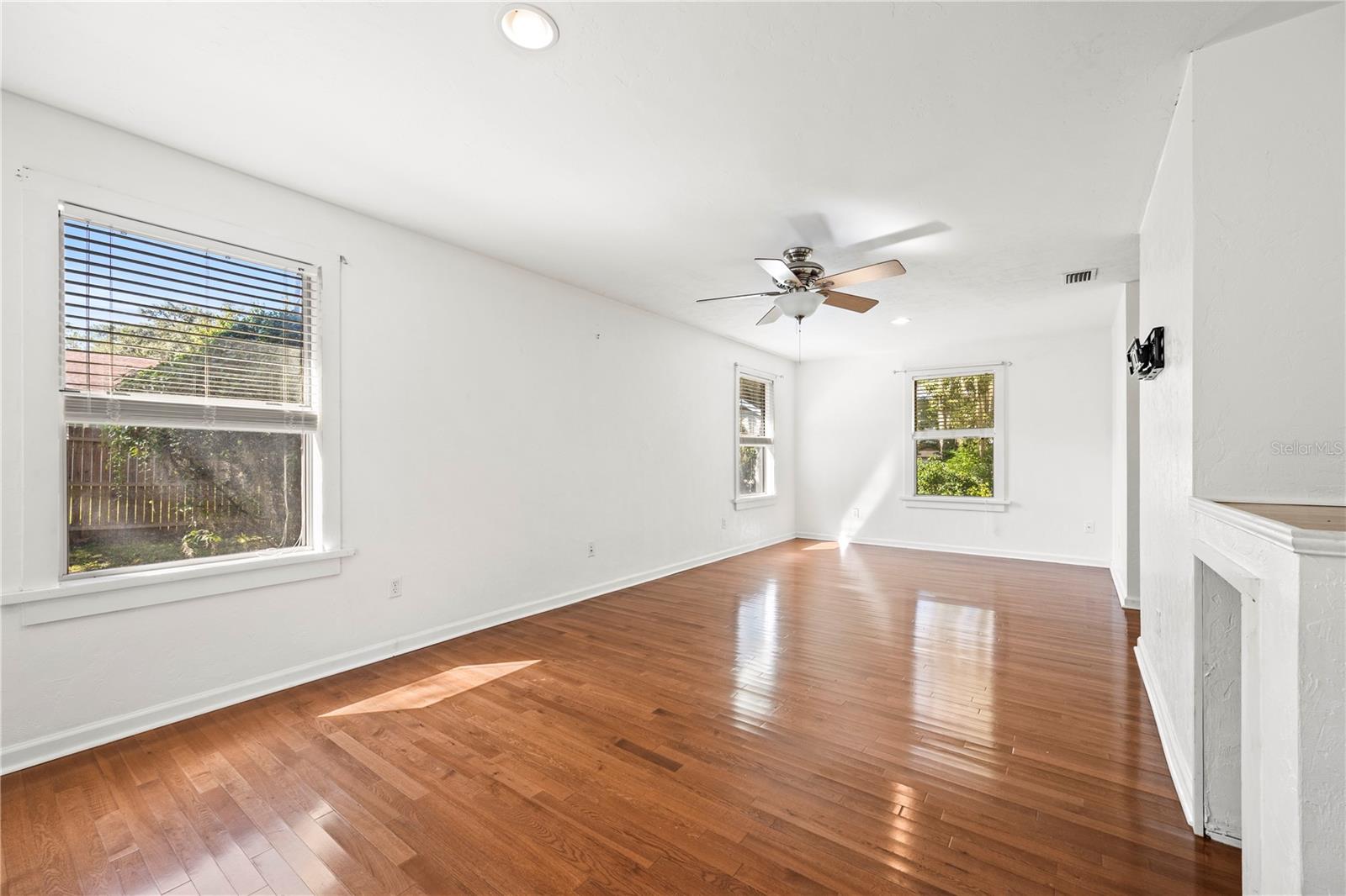 Image 14 of 41 For 1241 35th Avenue