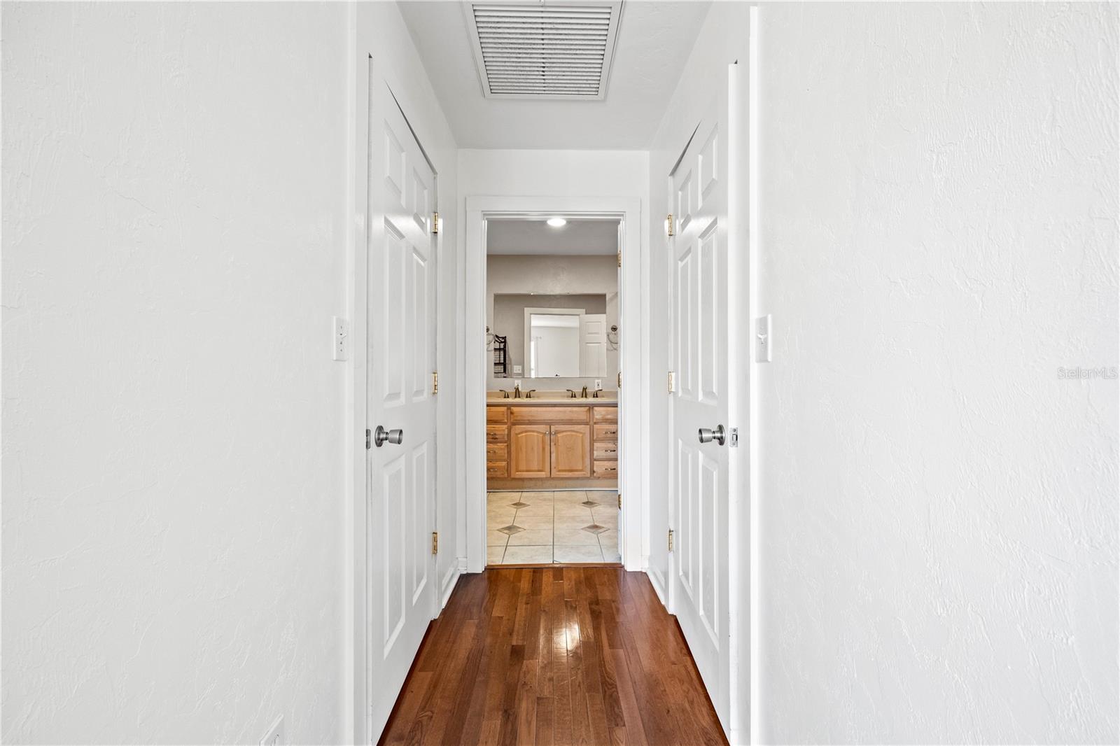 Image 16 of 41 For 1241 35th Avenue