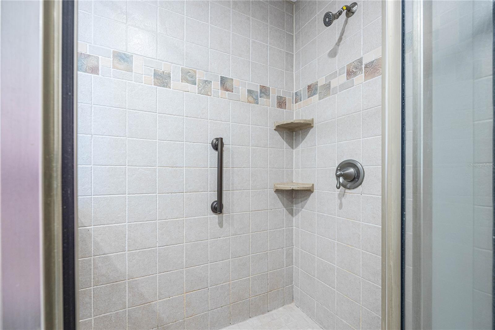 Image 21 of 41 For 1241 35th Avenue