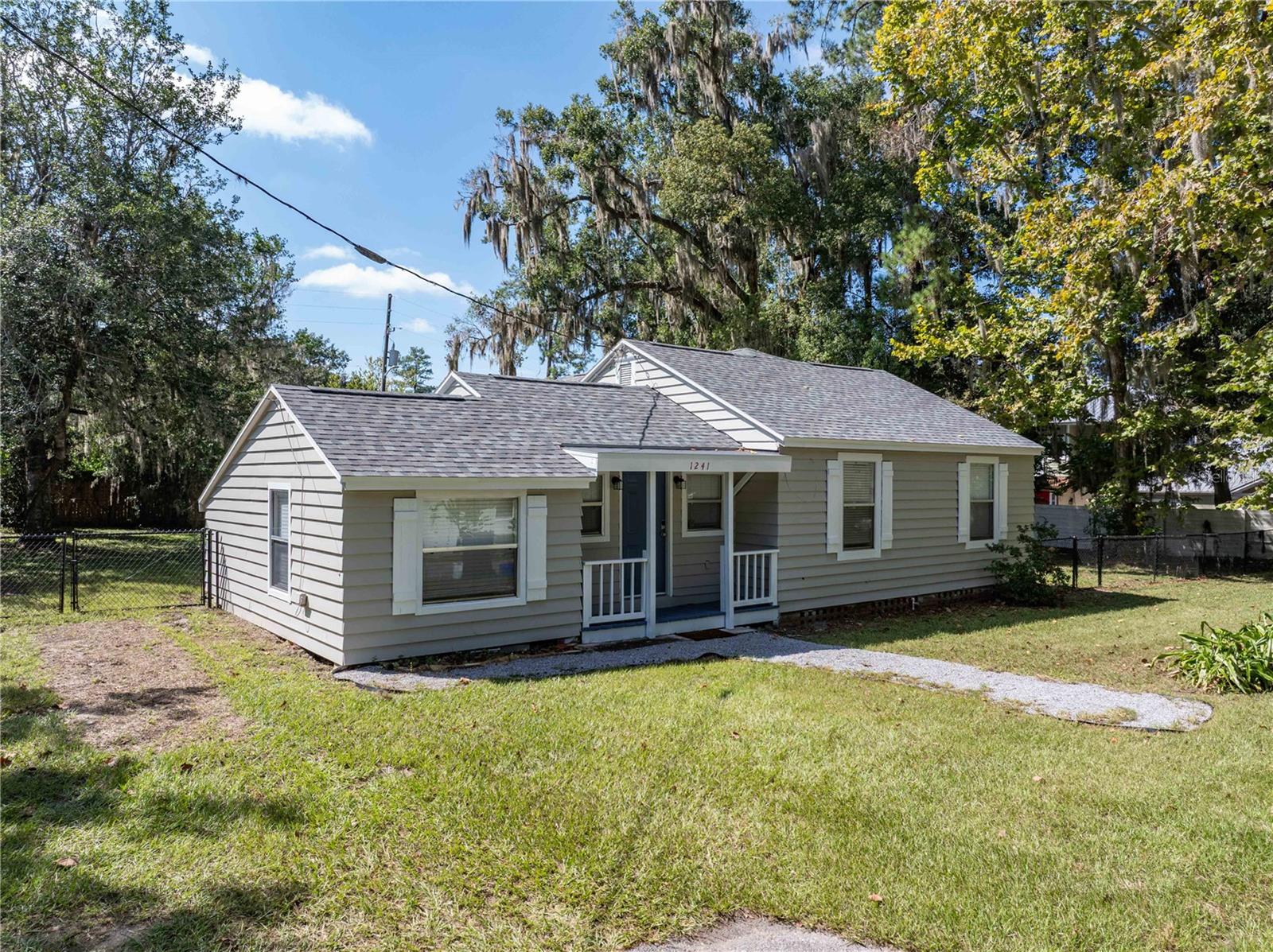 Image 25 of 41 For 1241 35th Avenue