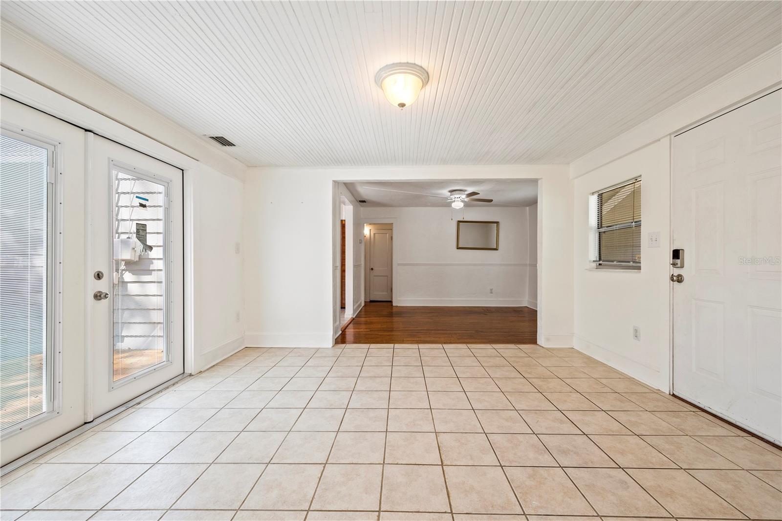 Image 5 of 41 For 1241 35th Avenue