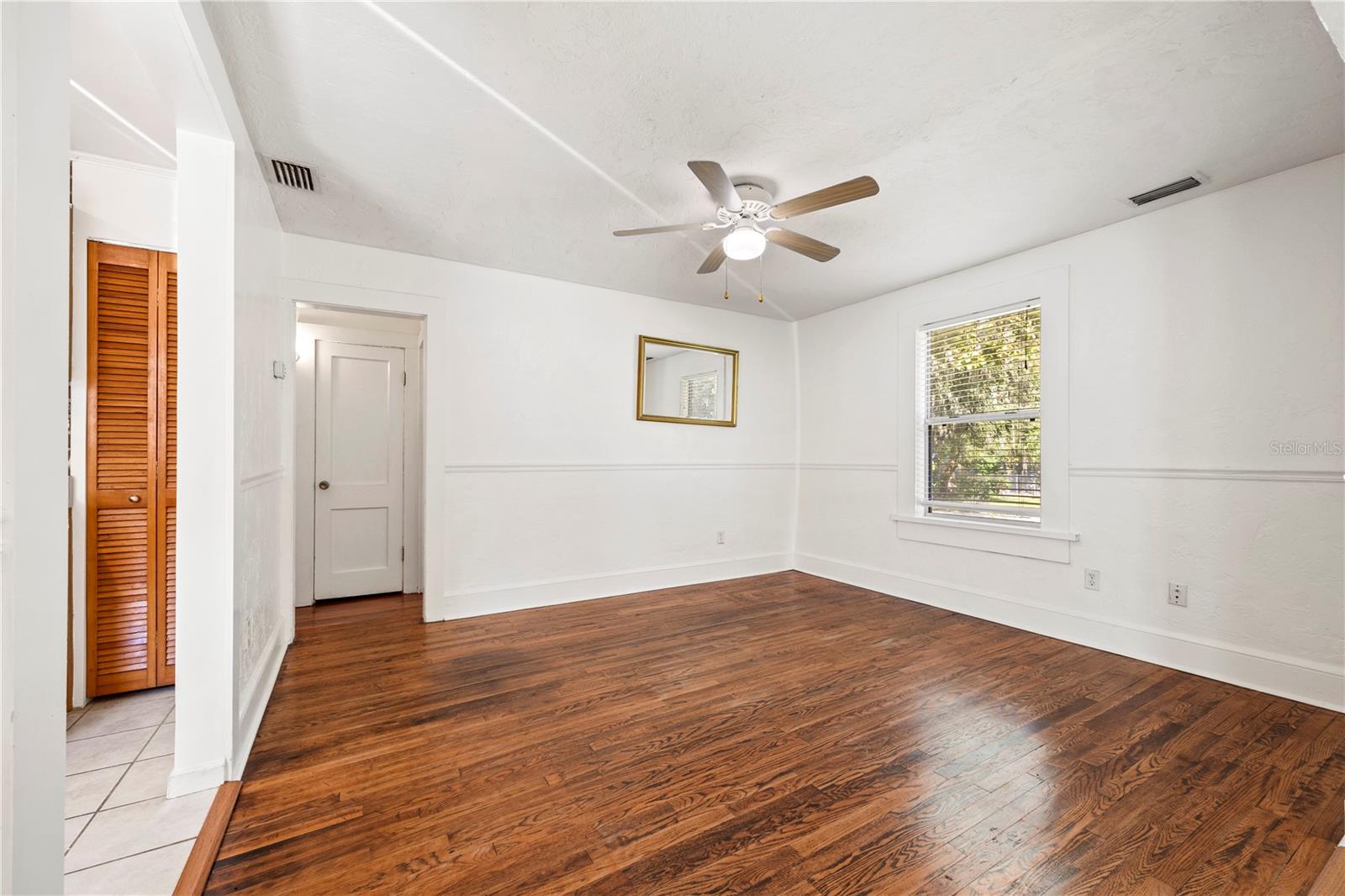 Image 6 of 41 For 1241 35th Avenue