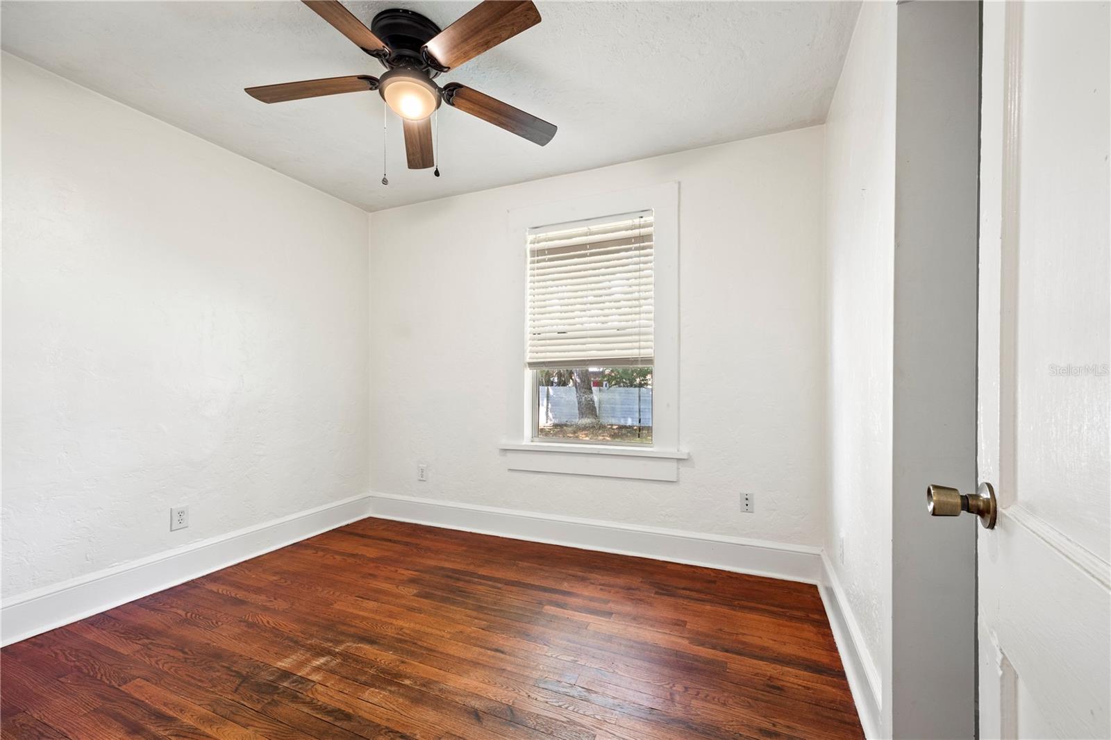 Image 8 of 41 For 1241 35th Avenue