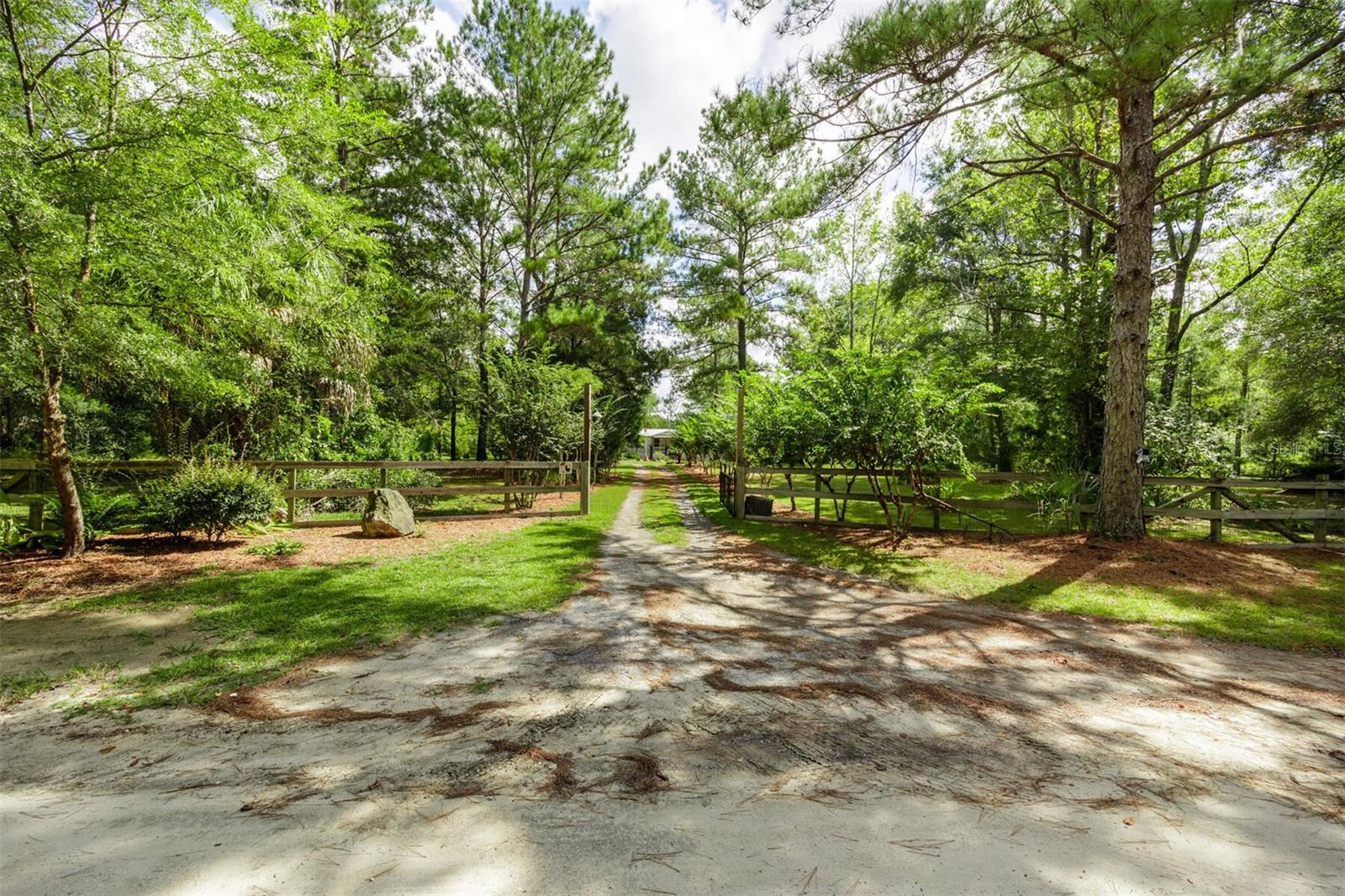 Image 5 of 49 For 6527 155th Street
