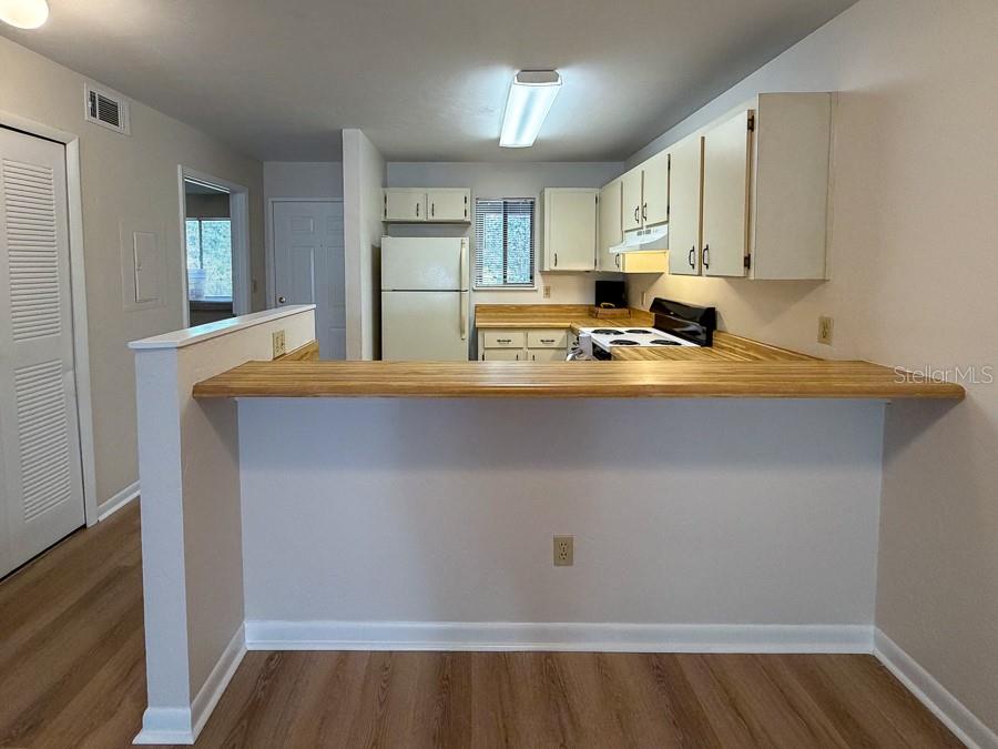 Image 2 of 17 For 109 16th Avenue Q301