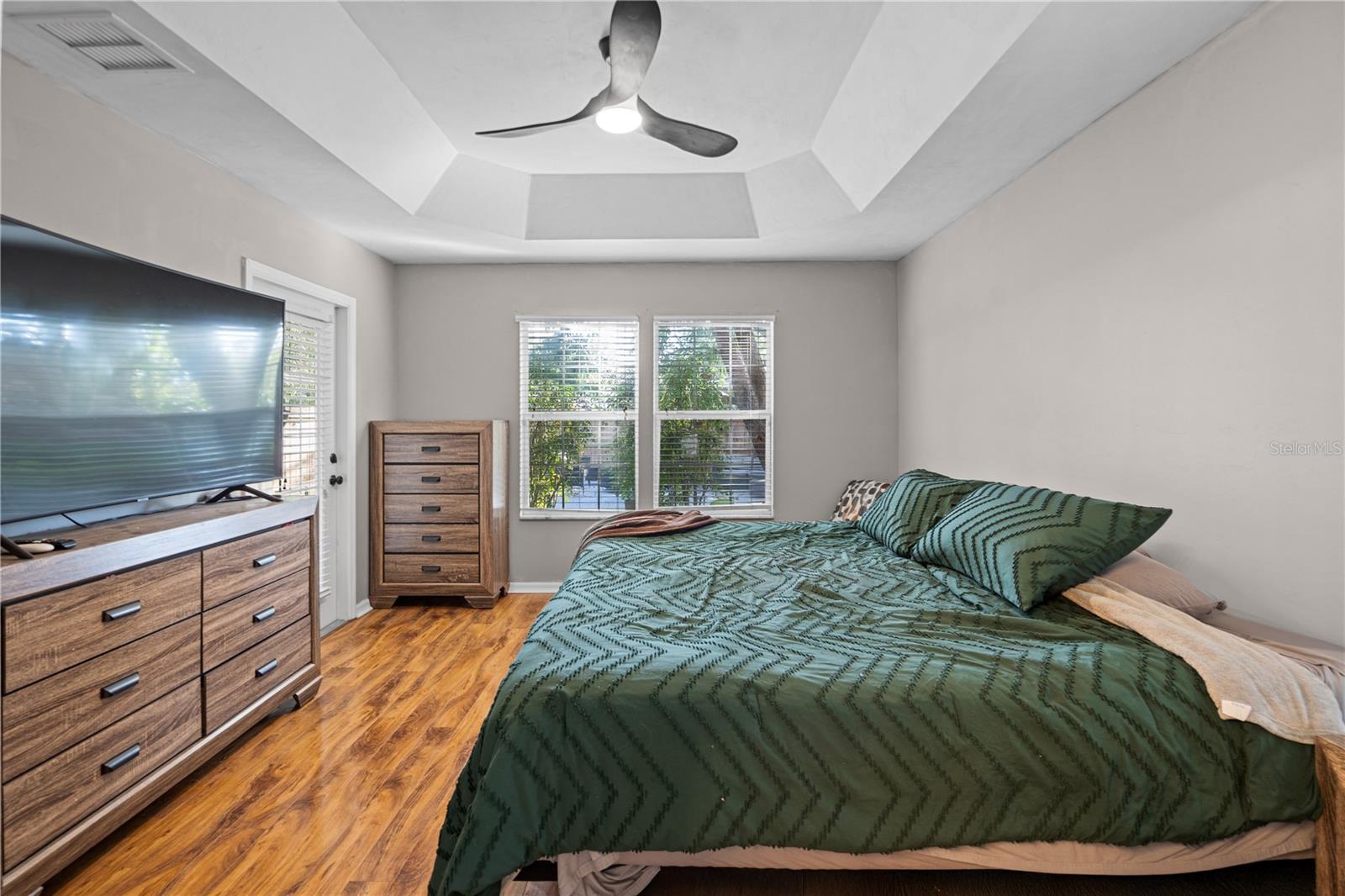 Image 18 of 32 For 6237 109th Place