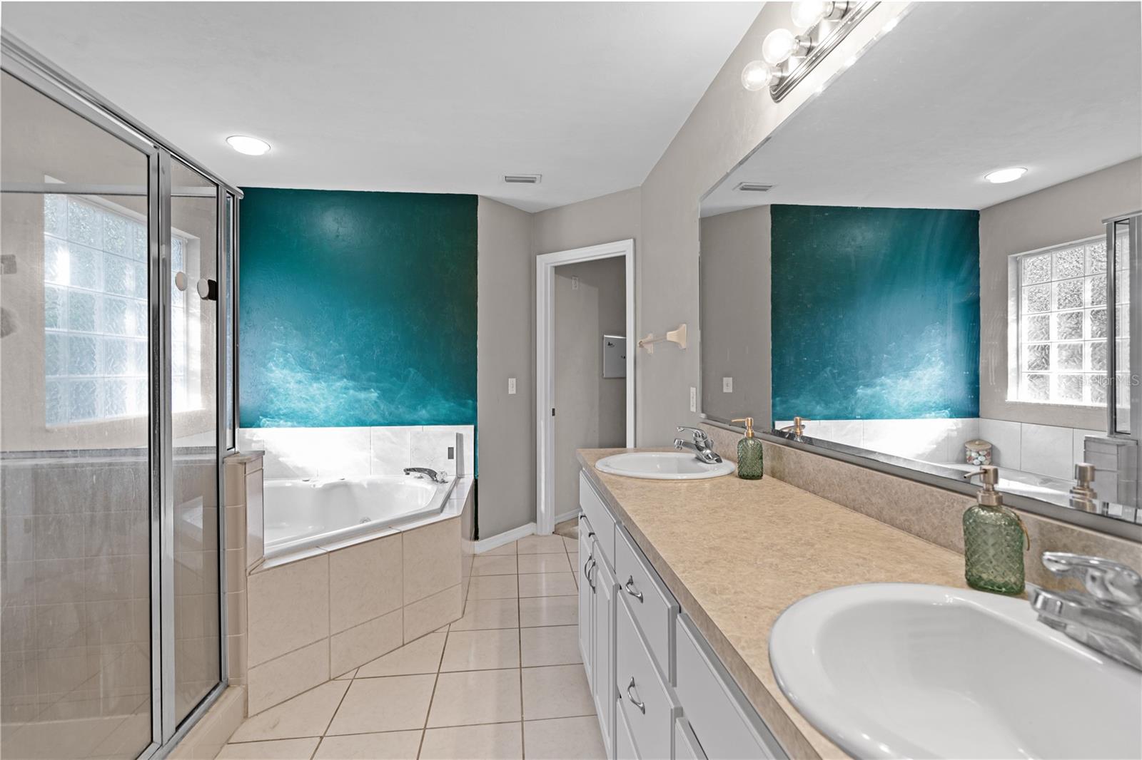 Image 19 of 32 For 6237 109th Place