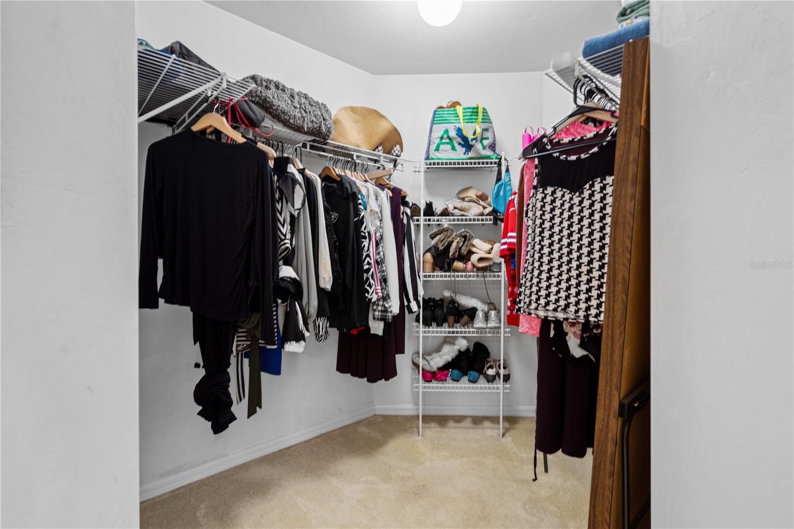 Image 21 of 32 For 6237 109th Place