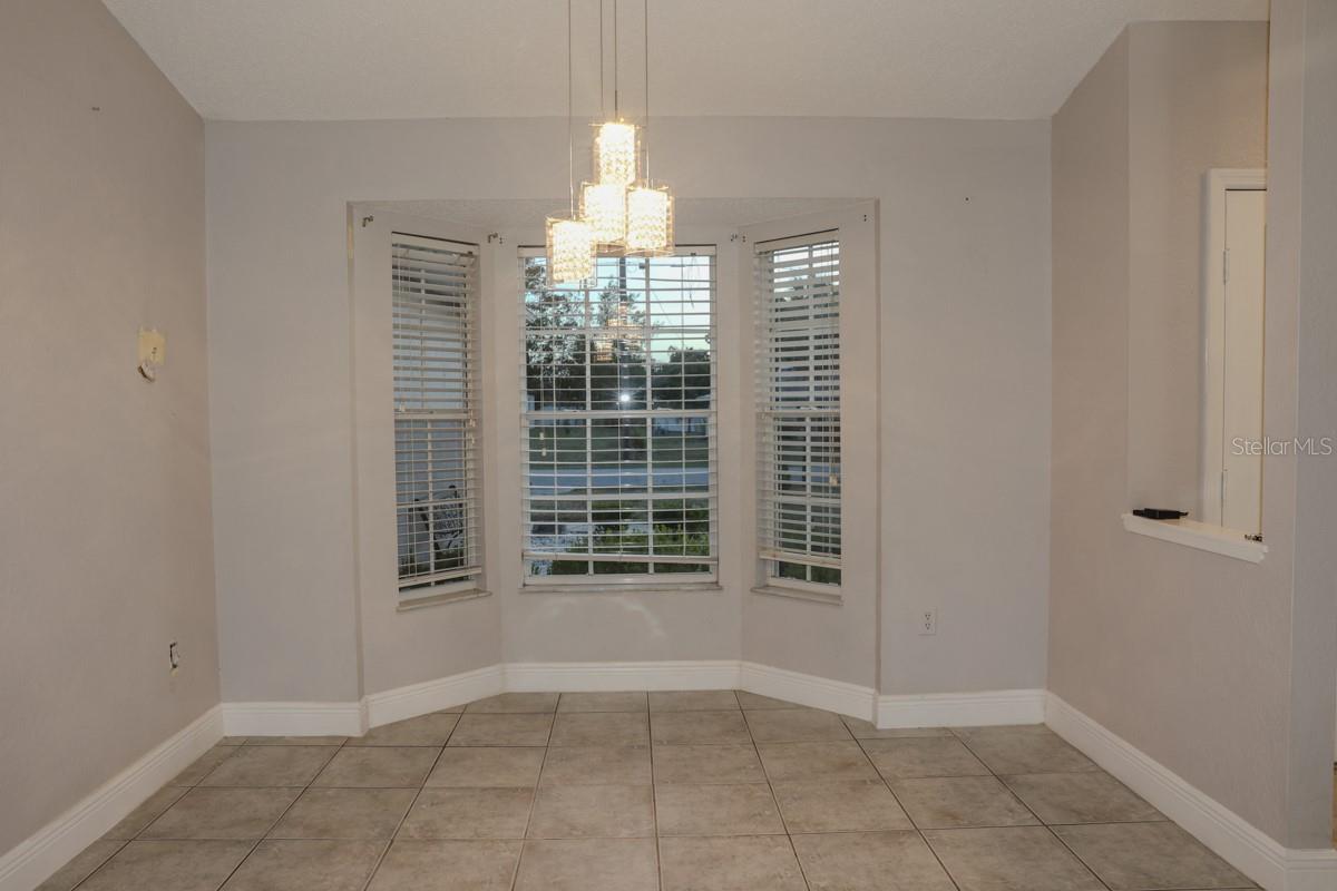 Image 26 of 58 For 11194 Murraysville Drive