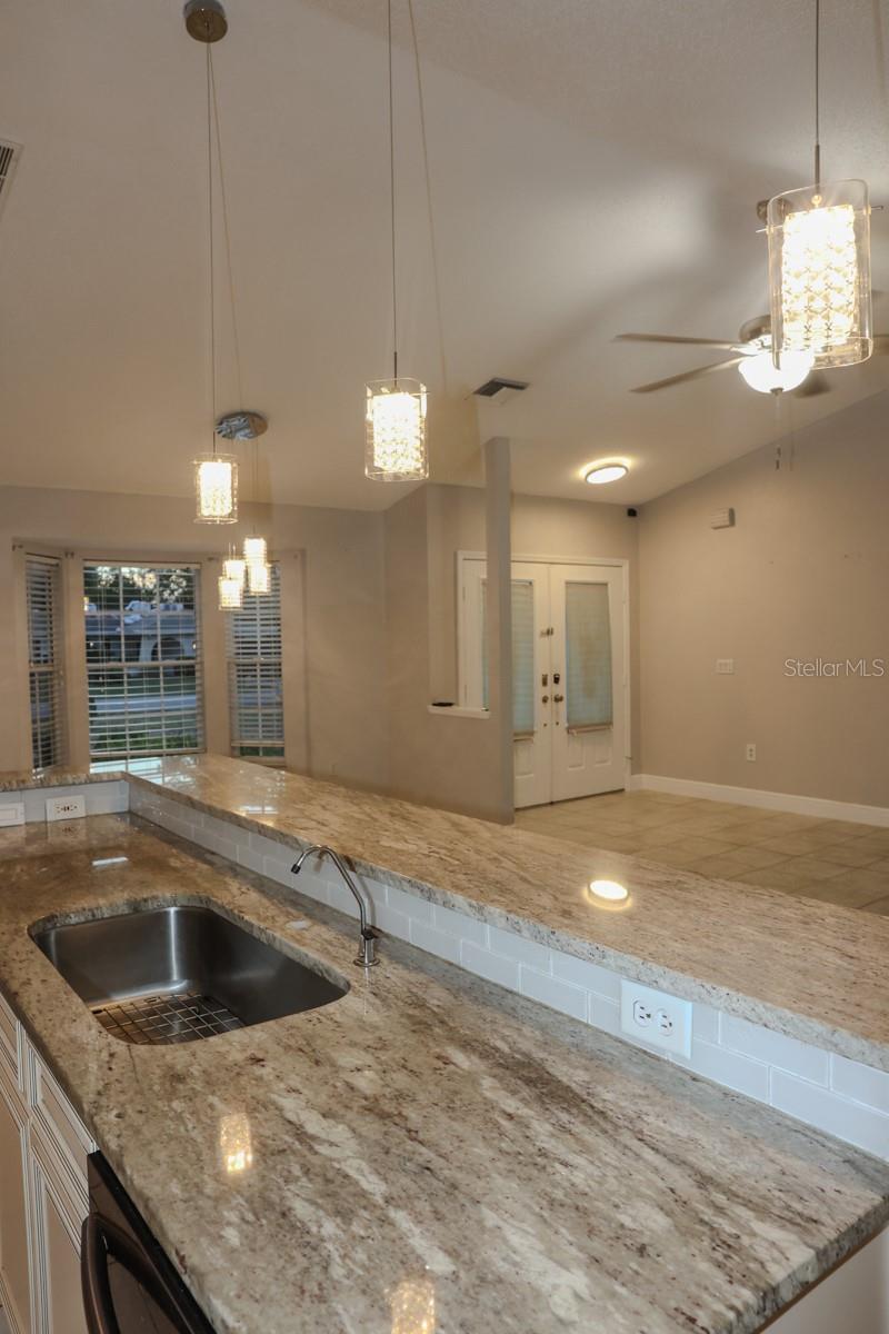 Image 28 of 58 For 11194 Murraysville Drive