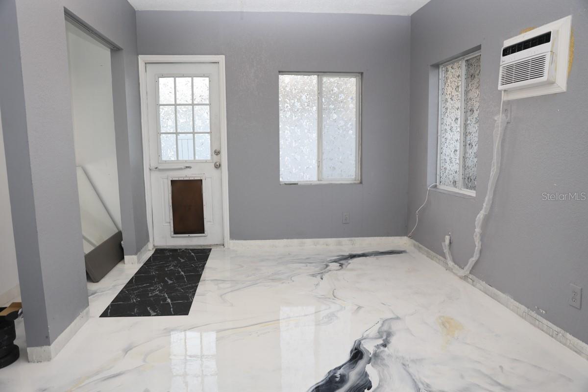 Image 51 of 58 For 11194 Murraysville Drive