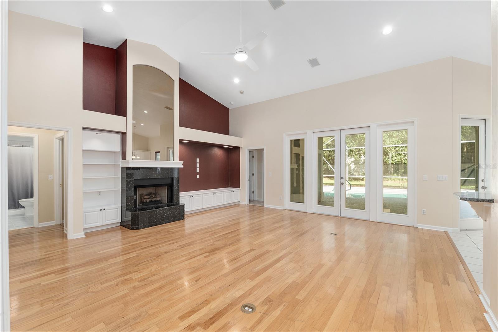 Image 13 of 81 For 13424 4th Lane