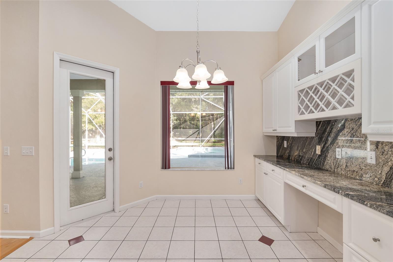 Image 21 of 81 For 13424 4th Lane