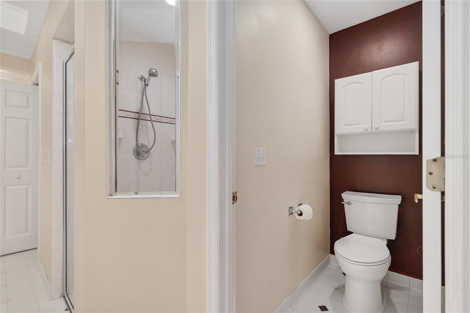 Image 45 of 81 For 13424 4th Lane