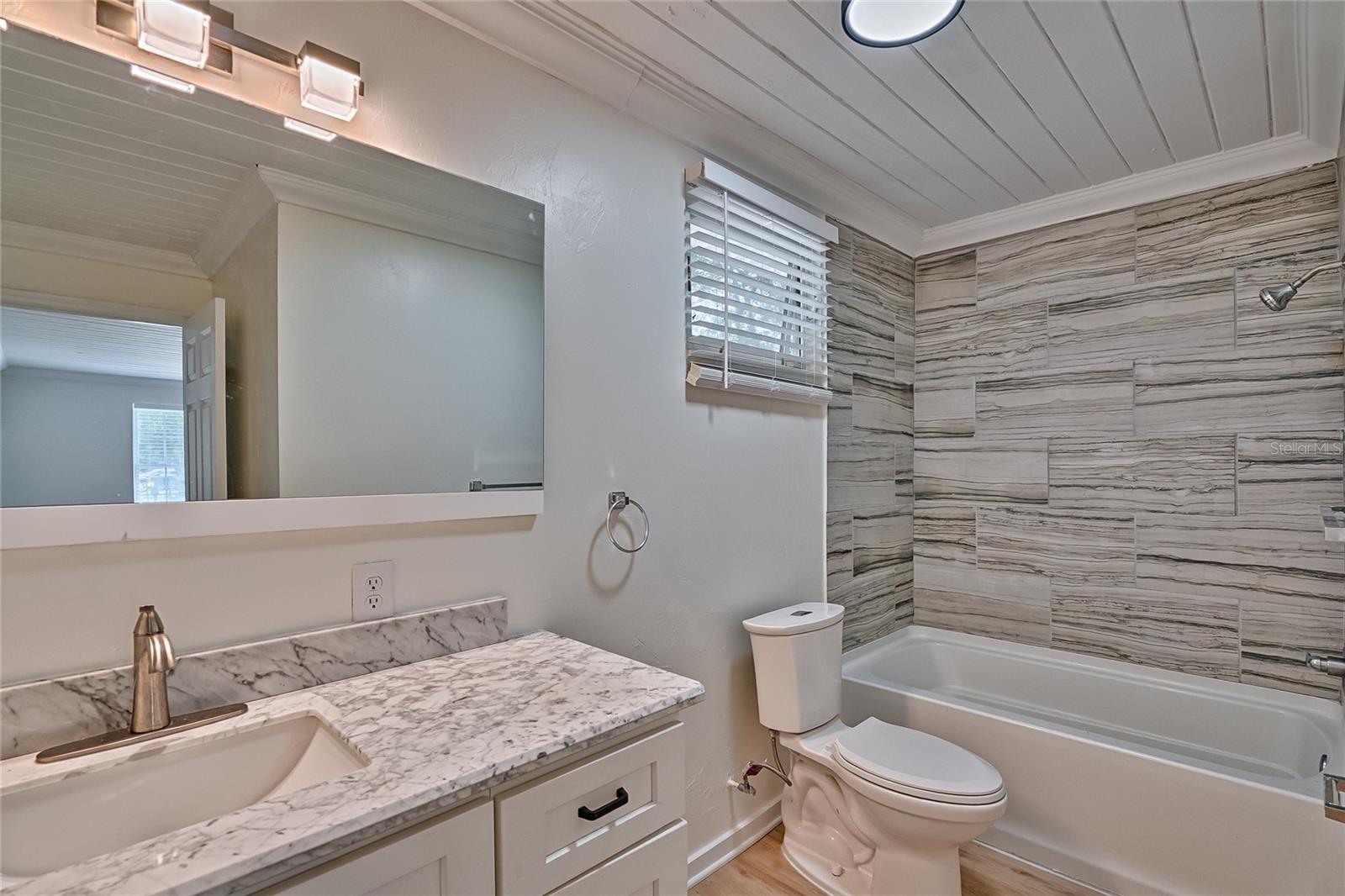 Image 14 of 29 For 209 47th Street