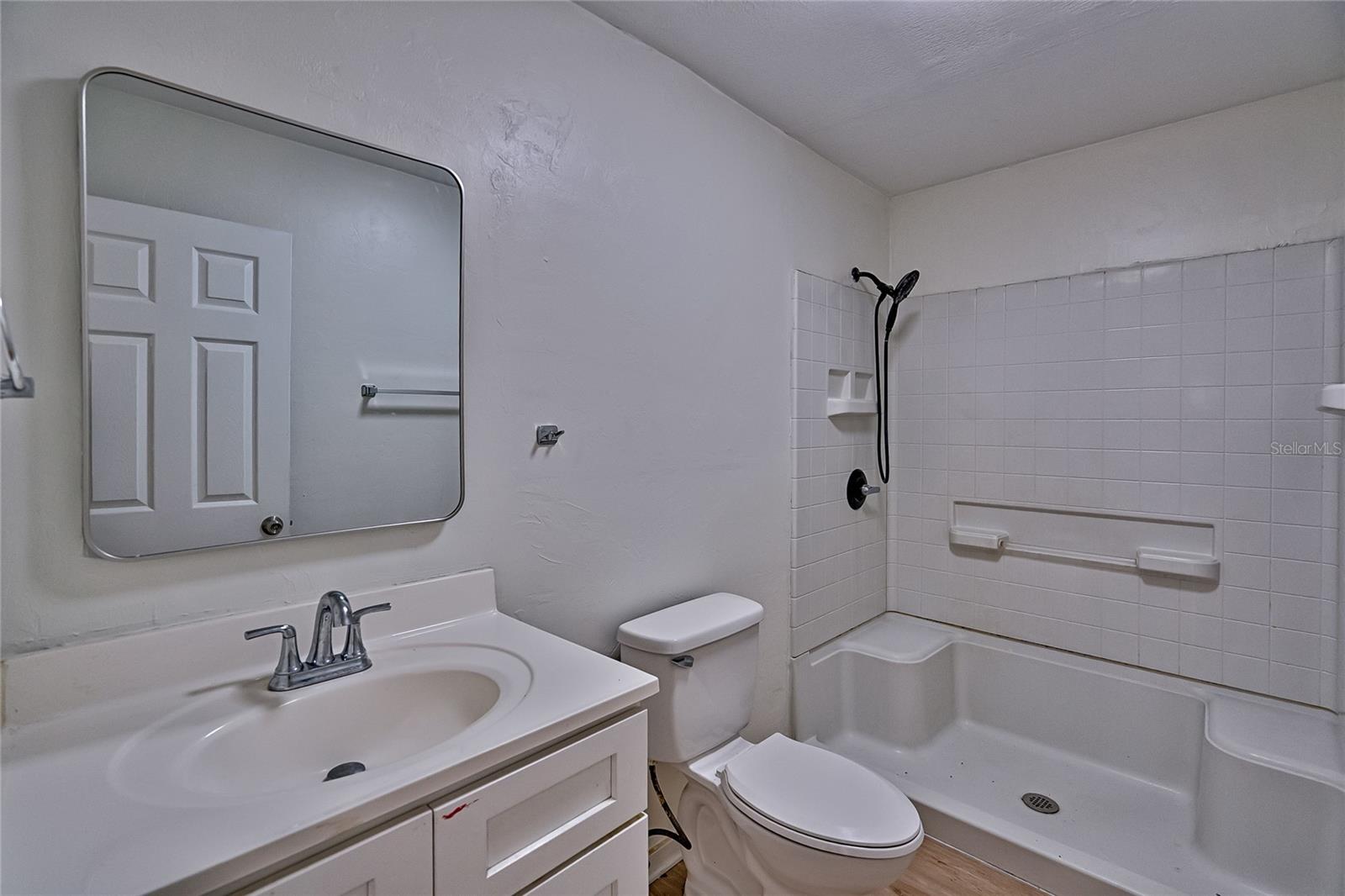 Image 17 of 29 For 209 47th Street