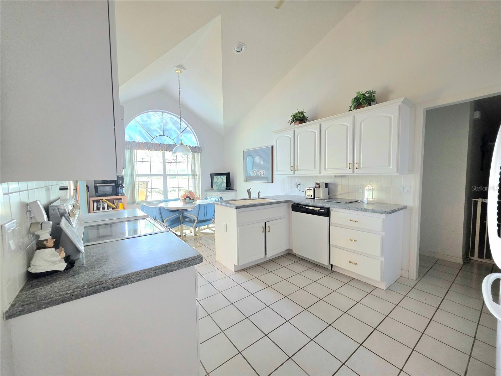 Image 11 of 23 For 93 Hickory Loop