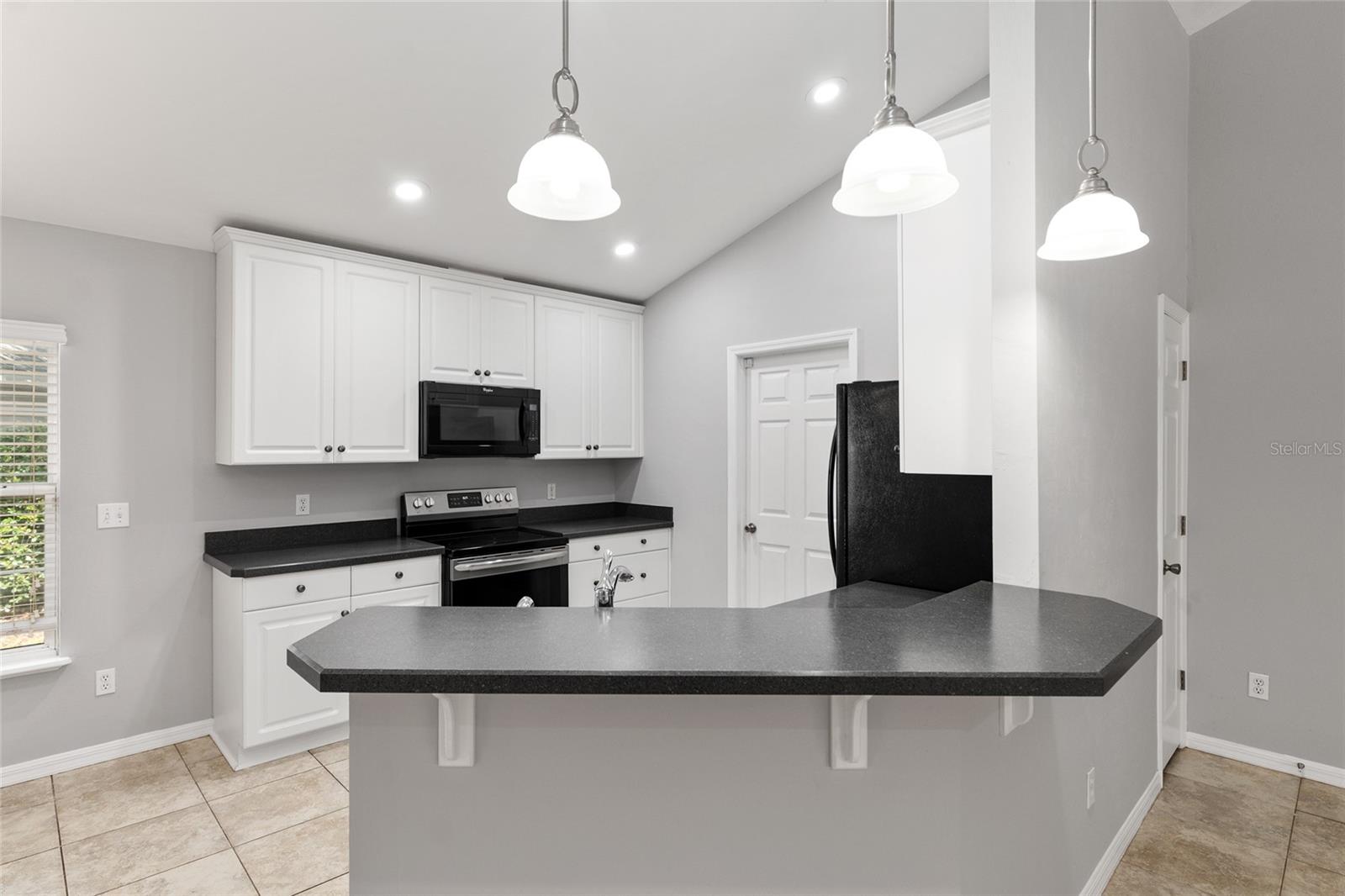 Image 18 of 69 For 7932 83rd Terrace