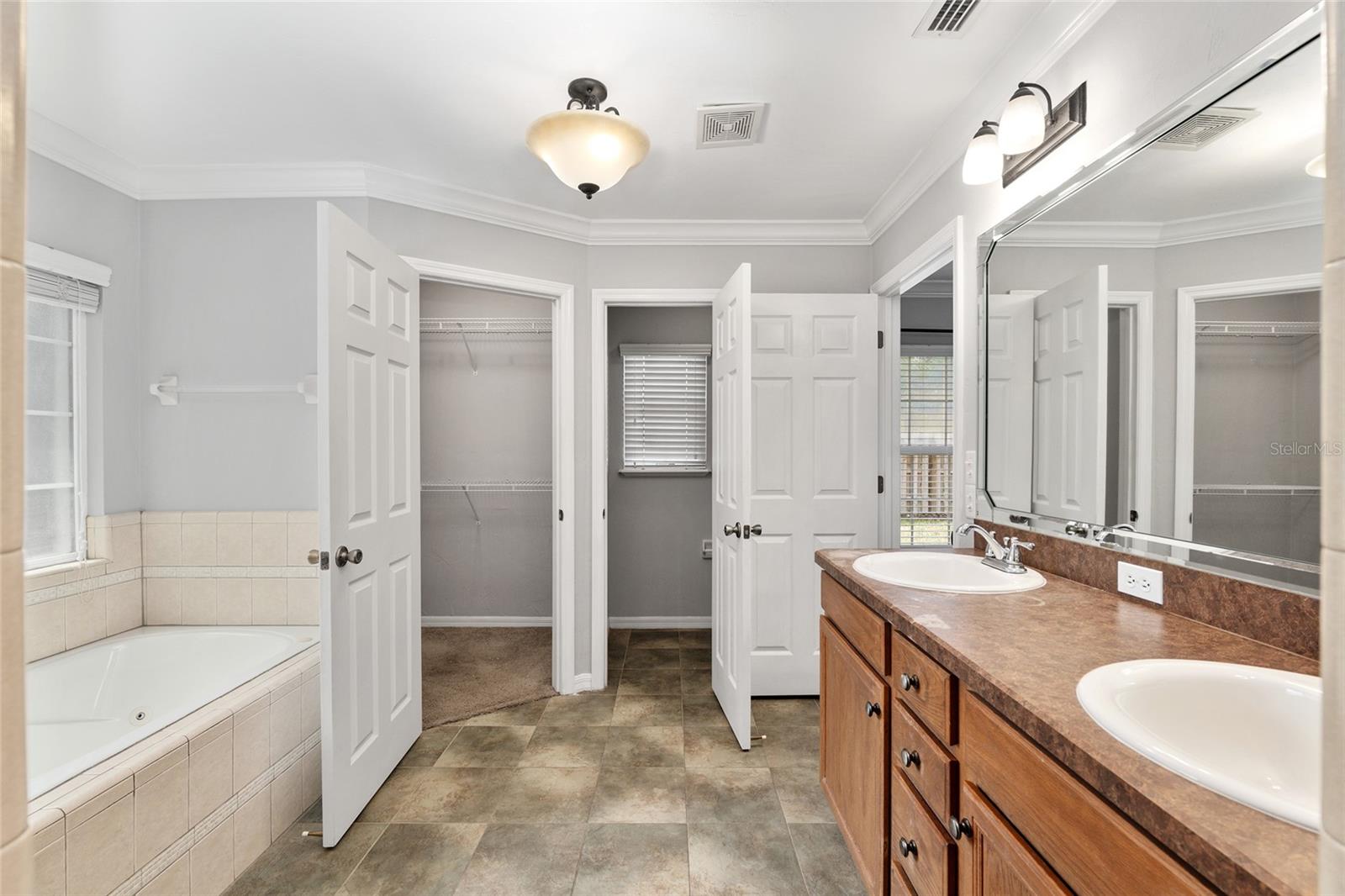 Image 31 of 69 For 7932 83rd Terrace