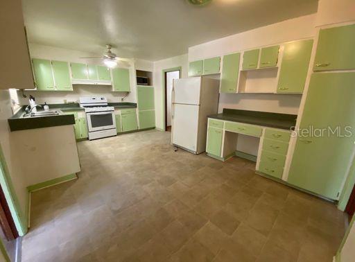 Image 3 of 9 For 930 36th Avenue