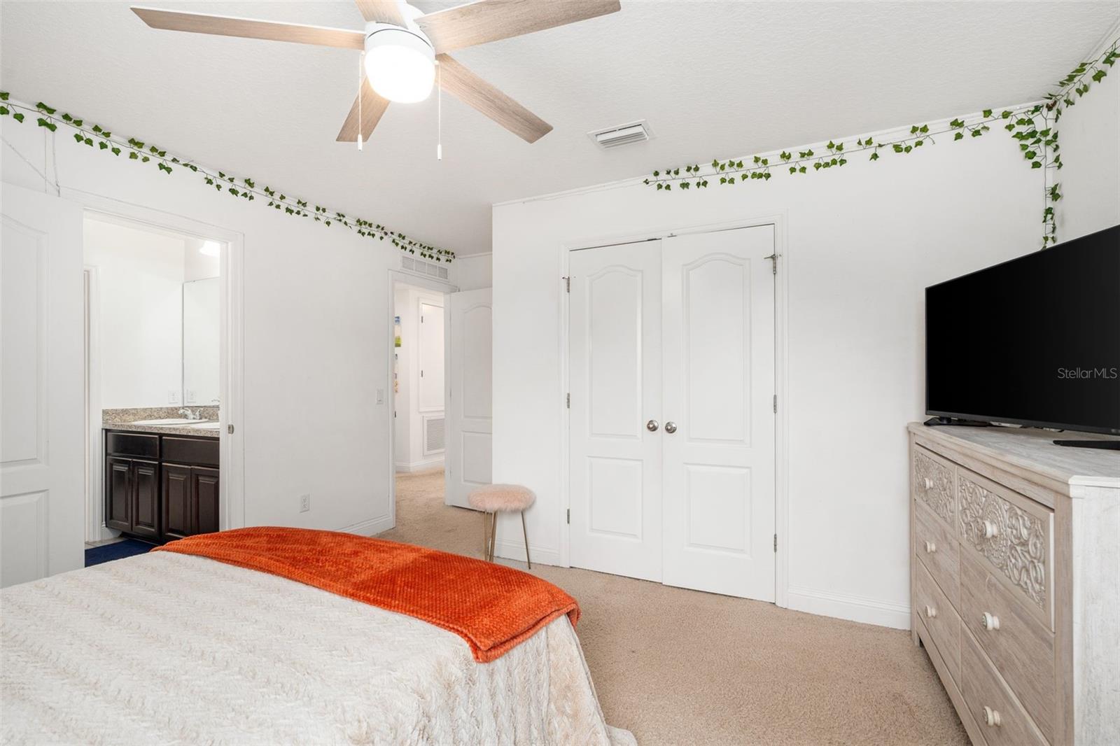 Image 40 of 53 For 5419 215 Terrace